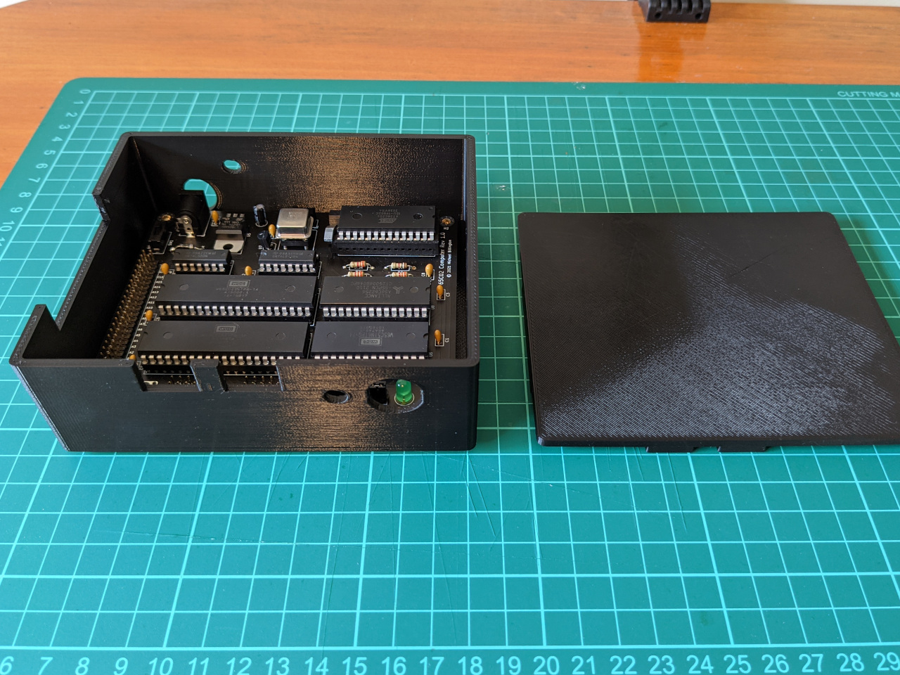 Designing a 3D printed enclosure for my project in Blender – Software Blog